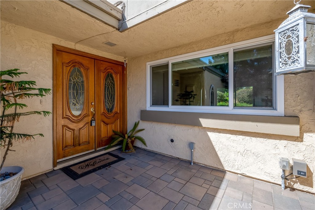 255 S Vista Del Monte