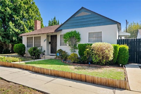 Photo of 5420 Kester AVE, Sherman Oaks, CA 91411 (MLS # SR26203568)