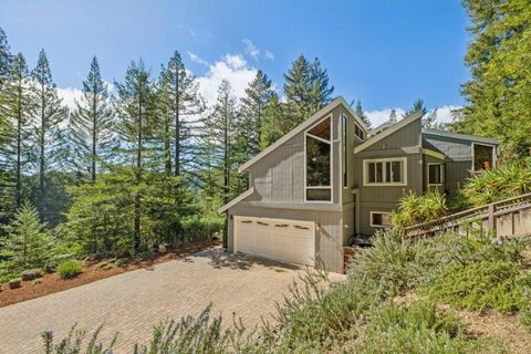 Photo of 23584 Sky View Terrace, Los Gatos, CA 95033 (MLS # ML82013378)