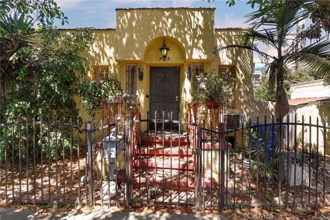 Photo of 4115 Council St, Los Angeles, CA 90004 (MLS # BB26085412)