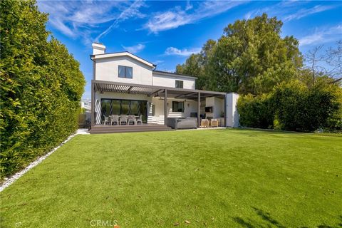 1852 6th Street Manhattan Beach CA 90266