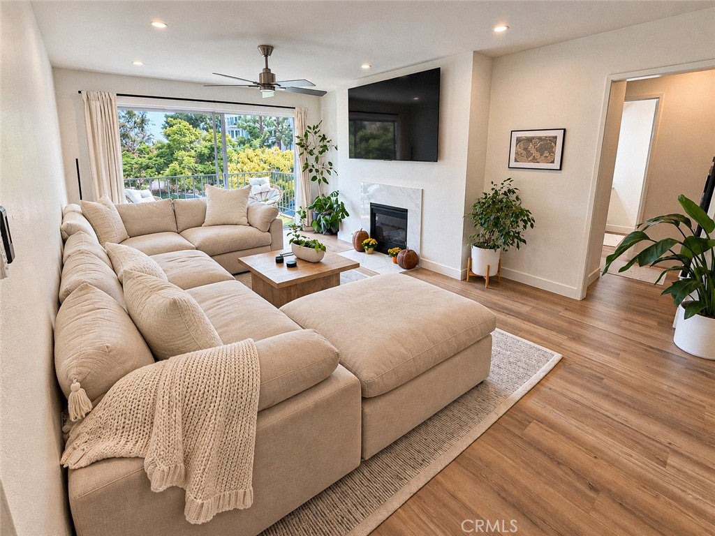 200 McNeil Lane 210, Newport Beach CA 92663 - Photo 1