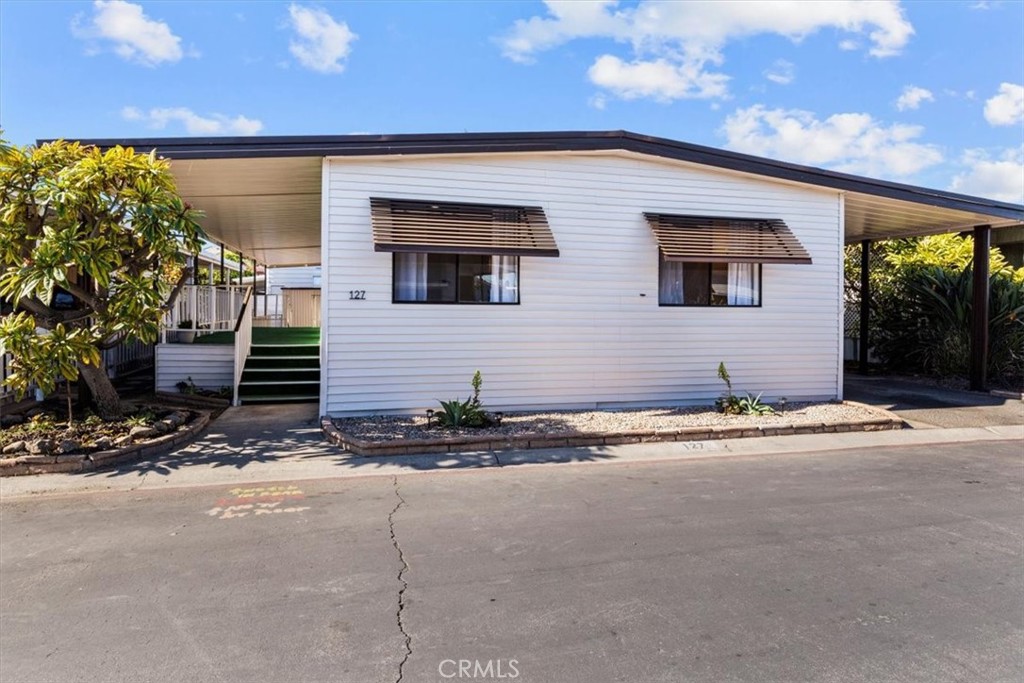 300 N Rampart Street 127