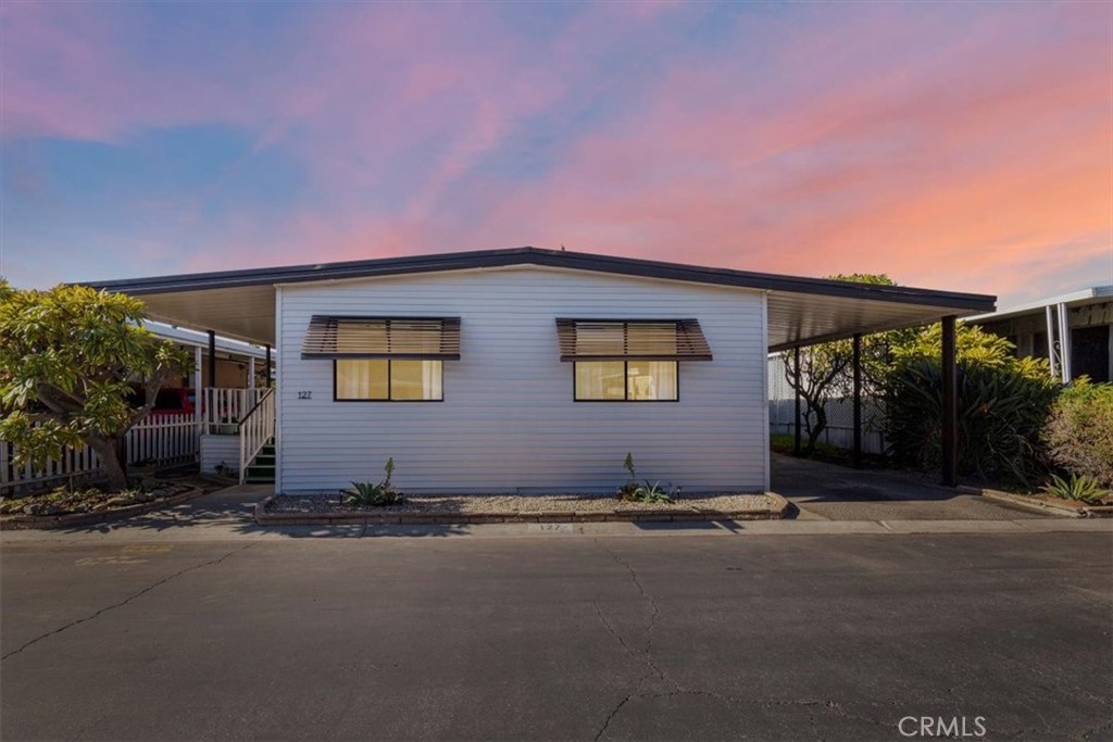 300 N Rampart Street 127