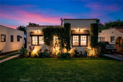 Photo of 1116 E Whiting Ave, Fullerton, CA 92831 (MLS # PW26070081)