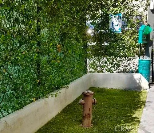 Los Angeles, California 90014, United States, 2 Bedrooms Bedrooms, ,3 BathroomsBathrooms,Residential,Active,201936