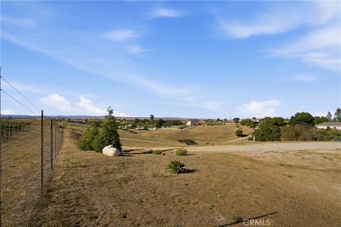 Tiny photo for 8020 Baron WAY, Paso Robles, CA 93446 (MLS # PI26135307)
