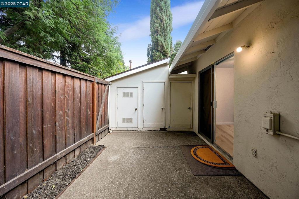 TWIN CREEK GRDN - Residential