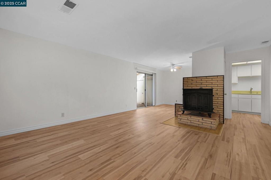 TWIN CREEK GRDN - Residential