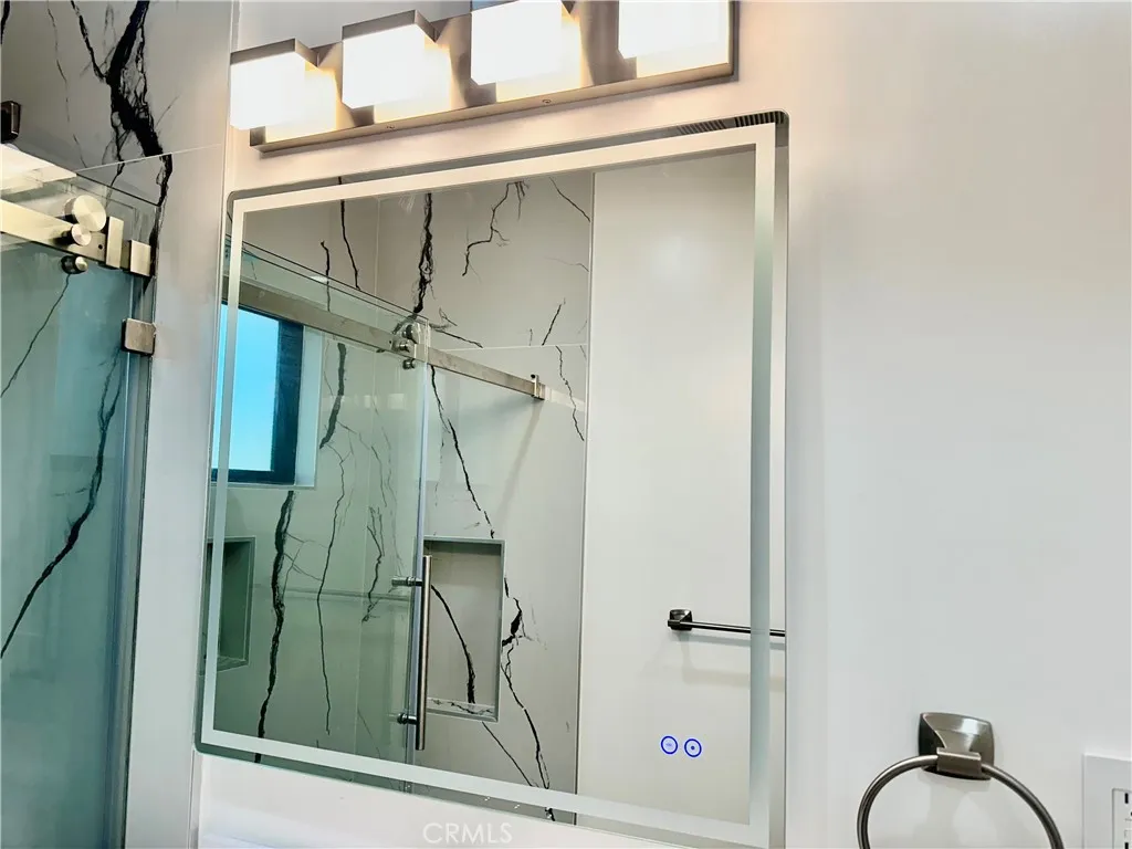 Santa Monica, California 90405, United States, 1 Bedroom Bedrooms, ,1 BathroomBathrooms,Residential,Active,238755