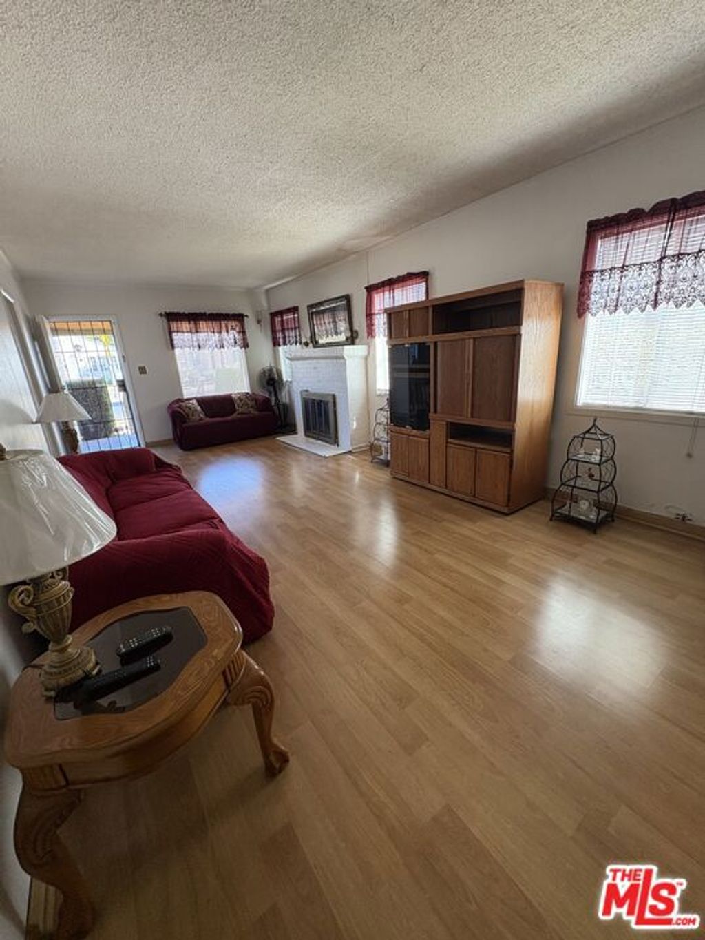 Photo of 3895 3rd Avenue, Los Angeles, CA 90008 (MLS # 25588971)