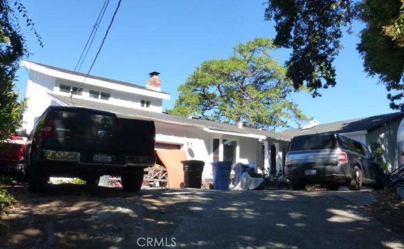 Welcome to a wonderful opportunity in Lafayette, CA. This home appears to have been built in 1950 and sits on a large lot of approx. 19,050 sq. ft. It appears to have approx. 1,863 sq. ft. to the home. Do not wait on this opportunity. Buyers check City, County, Zoning, Tax, and other records to their satisfaction. AS-IS SALE property