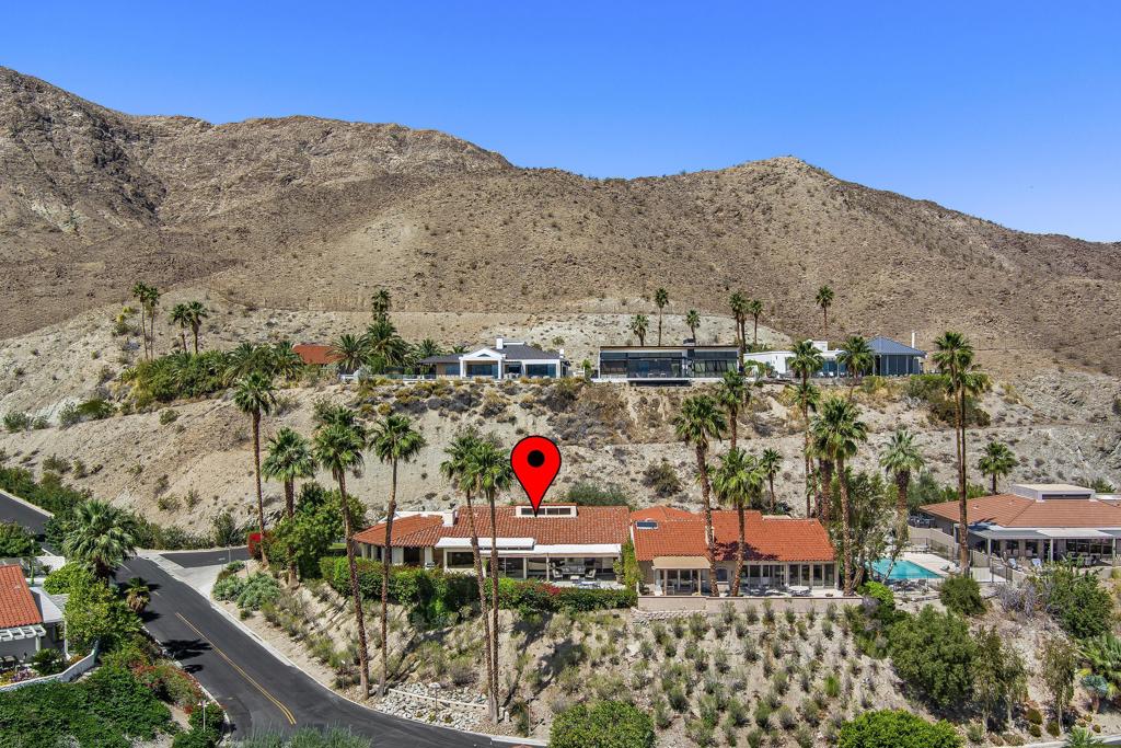 40160 Paseo Corto