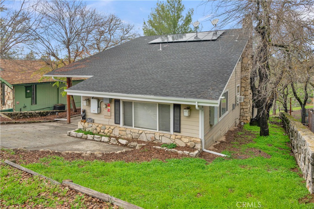 PROPERTIES 2647 Oak Shores