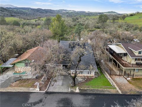 Tiny photo for 2647 Oak Shores Dr, Bradley, CA 93426 (MLS # NS26037389)