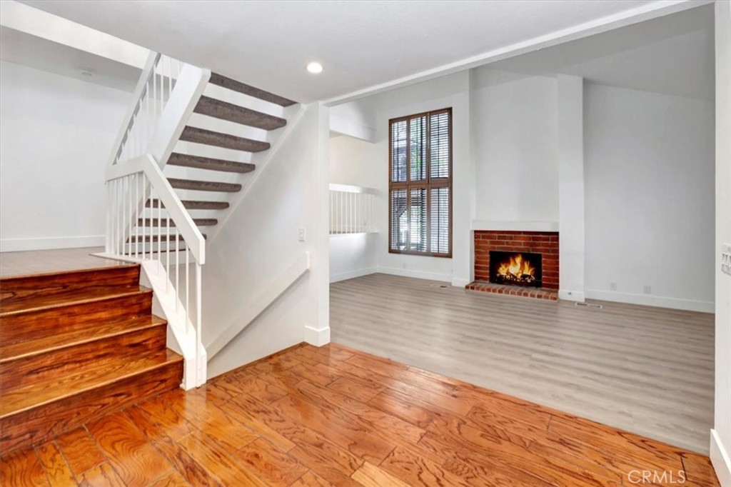 24946 Ravenswood