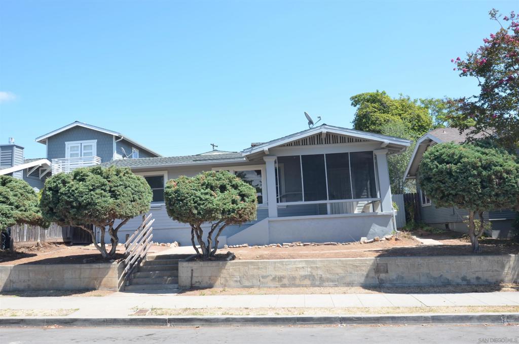 YOUR OPPORTUNITY TO OWN, LIVE IN & INVEST IN A BEAUTIFUL PROPERTY IN THE VIBRANT NORTH PARK AREA! This is a triplex featuring a large 2 bd, 1 bath front home, a detached 1 bd, 1 bath home in the middle and a 2 bd 1 bath in the rear of the lot. This oversized lot stretches from the quiet cul da sac street, to the easy access alley at the back of the property. A rare bonus-2 large single car garages and an additional 3 off street parking spaces easily accessed from the alley. Great possibility to add additional units and/or convert garages into add'l rental units. The property has been owned by the same family for many years and is in need of some deferred maintenance and TLC. Take advantage of the very high North Park rents, live in one unit & rent out the others. There are so many possibilities for this unique property & investment. LOCATION, LOCATION, LOCATION!!!! Walking distance to the vibrant nightlife, restaurants & entertainment that North Park offers. Play & entertain at Morley Field or just relax at beautiful Balboa Park. You have it all with this property!!!