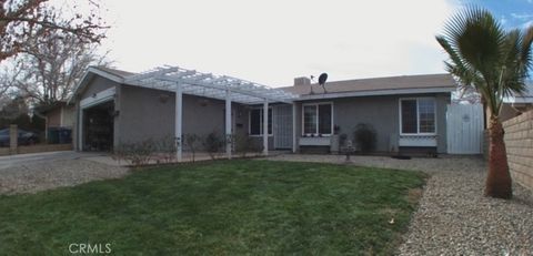Photo of 42901 Alep Street, Lancaster, CA 93536 (MLS # SR26030457)