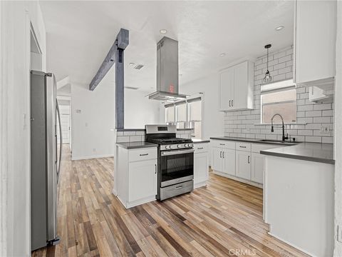 Photo of 757-759 N Loma Vista DR, Long Beach, CA 90813 (MLS # PW26114929)