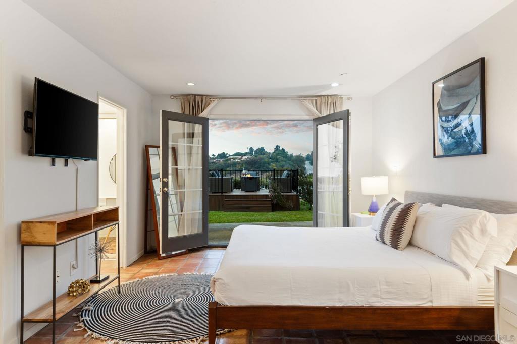 La Jolla - Residential Lease