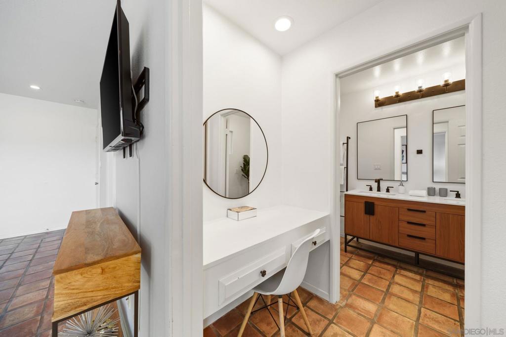 La Jolla - Residential Lease