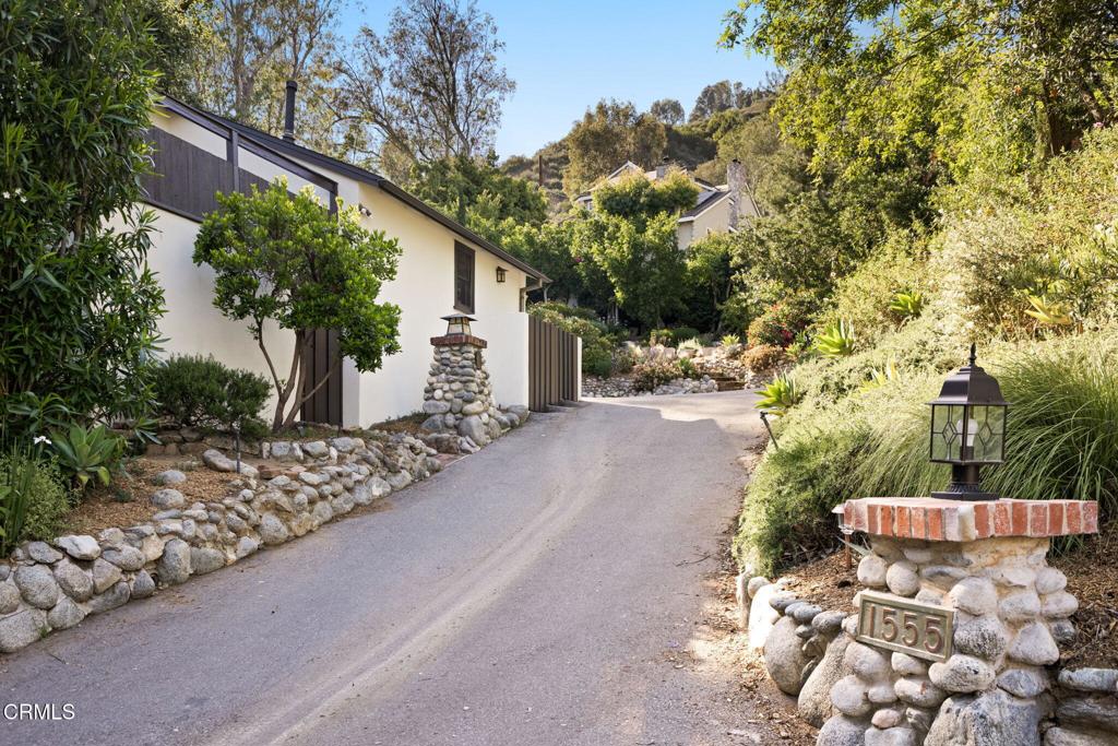 1555 Scenic Drive