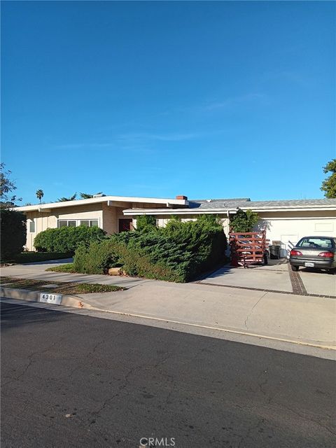 4301 Manson Avenue Woodland Hills CA 91364