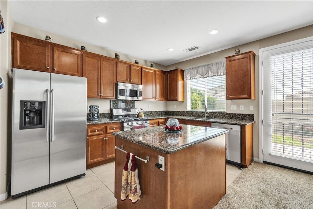 listing image 130726486106791692914