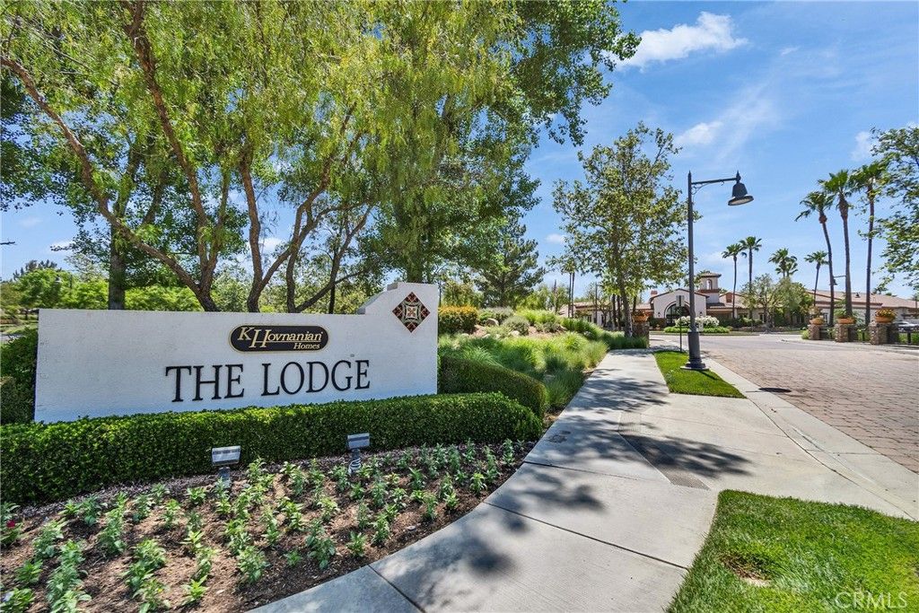 listing image 130729409646160319096