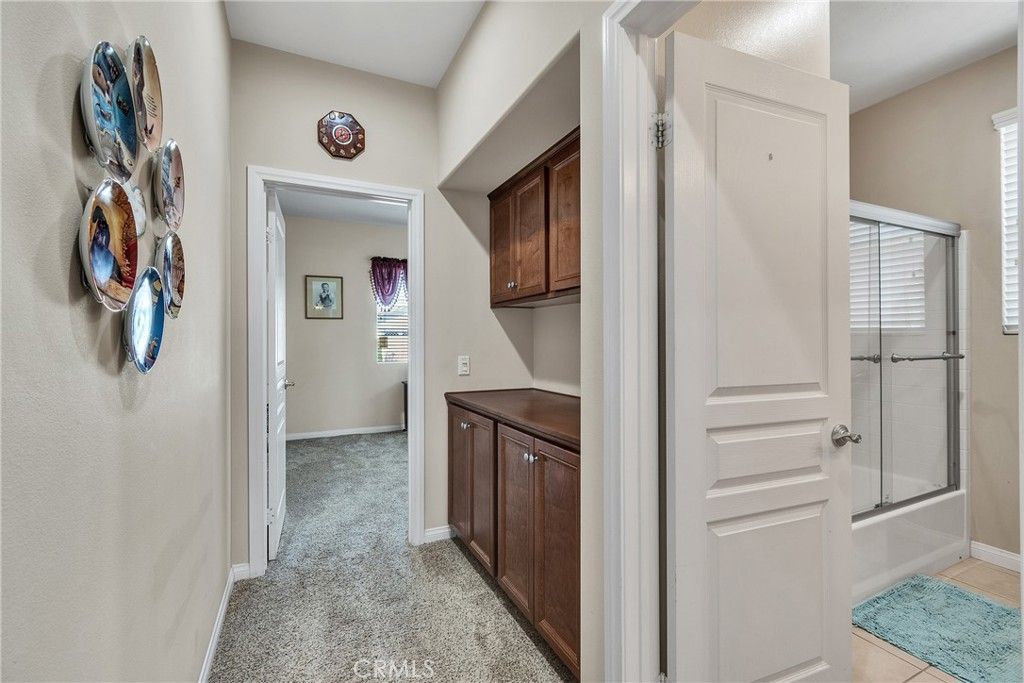 listing image 130728010226065386405