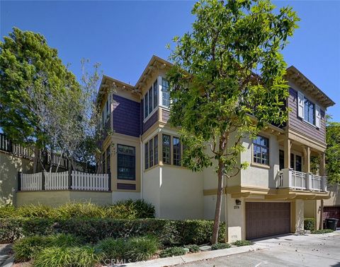 Photo of 2574 Bungalow Pl, Corona Del Mar, CA 92625 (MLS # NP25272772)