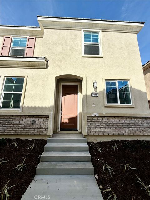 Photo of 1108 Tomcat, Rialto, CA 92376 (MLS # CV26032239)