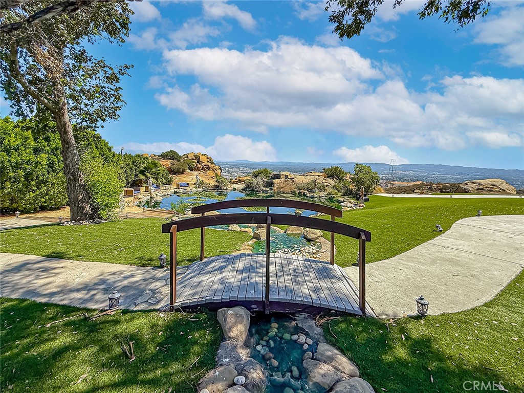Simi Valley, California, 93063, United States, 4 Bedrooms Bedrooms, ,4 BathroomsBathrooms,Residential,Active,2025960