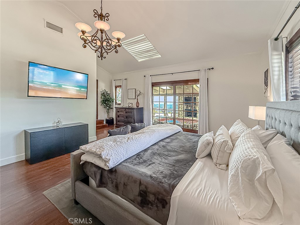 Simi Valley, California, 93063, United States, 4 Bedrooms Bedrooms, ,4 BathroomsBathrooms,Residential,Active,2025960