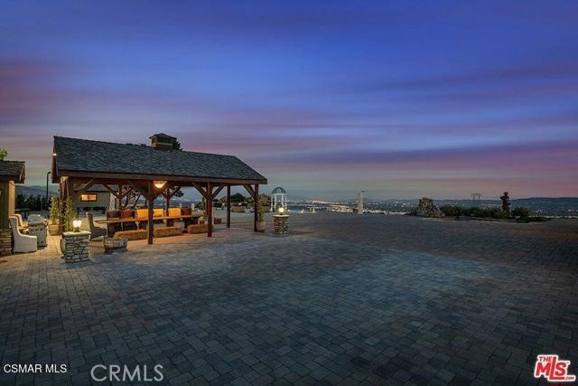 Simi Valley, California, 93063, United States, 4 Bedrooms Bedrooms, ,4 BathroomsBathrooms,Residential,Active,2025960