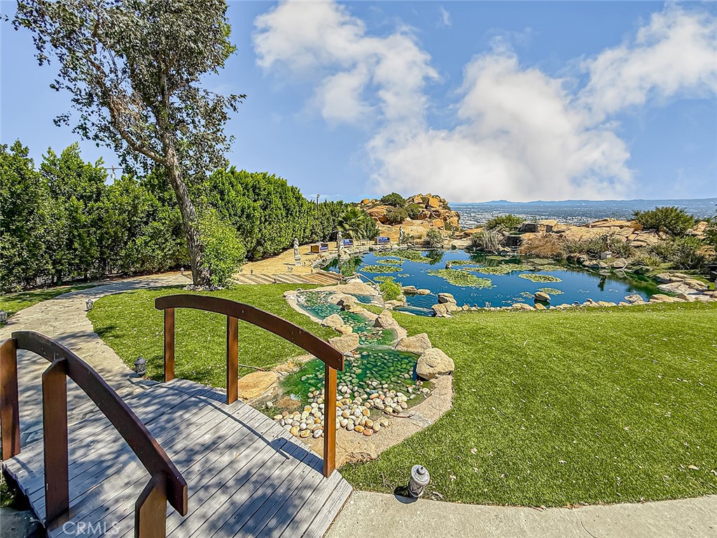 Simi Valley, California, 93063, United States, 4 Bedrooms Bedrooms, ,4 BathroomsBathrooms,Residential,Active,2025960
