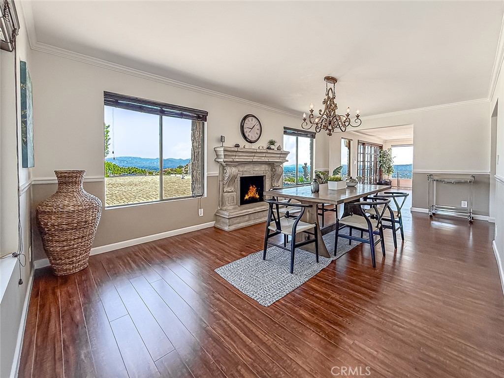 Simi Valley, California, 93063, United States, 4 Bedrooms Bedrooms, ,4 BathroomsBathrooms,Residential,Active,2025960