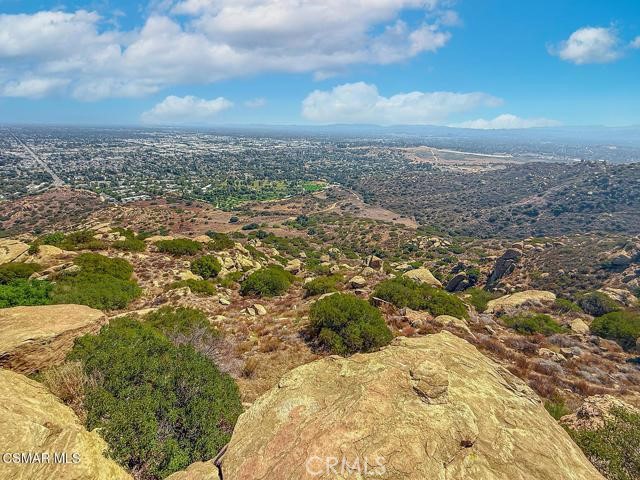 Simi Valley, California, 93063, United States, 4 Bedrooms Bedrooms, ,4 BathroomsBathrooms,Residential,Active,2025960