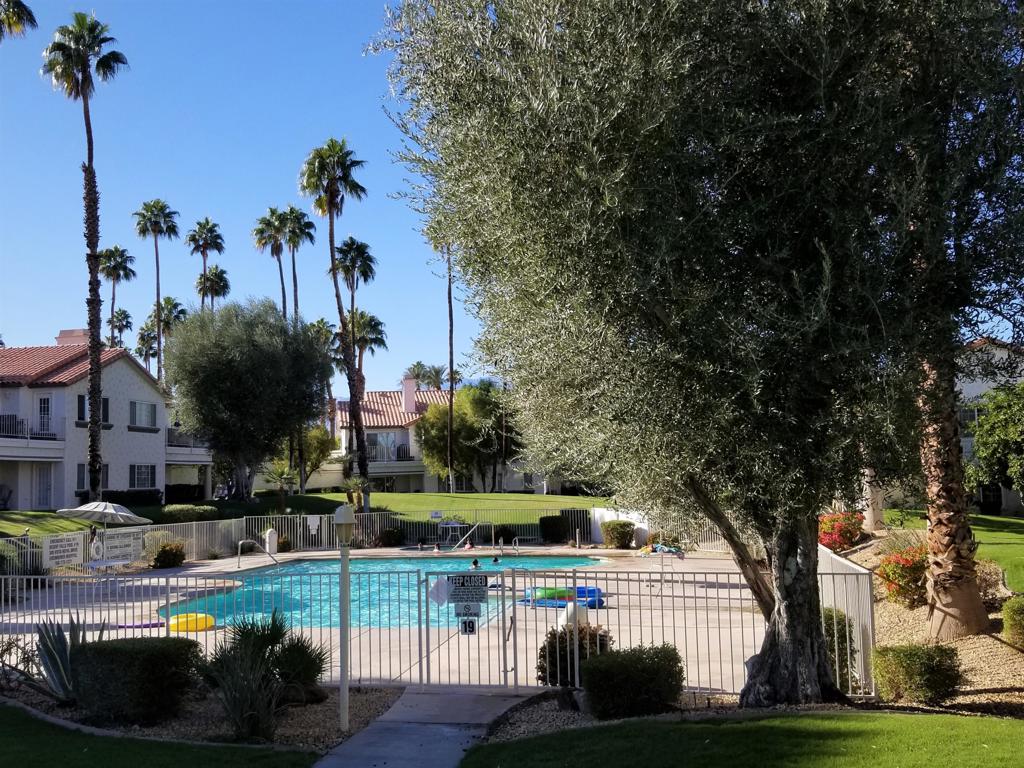 Desert Falls C.C. - Residential Lease