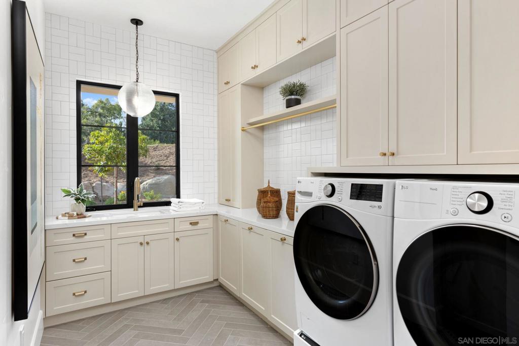 Rancho Santa Fe - Residential