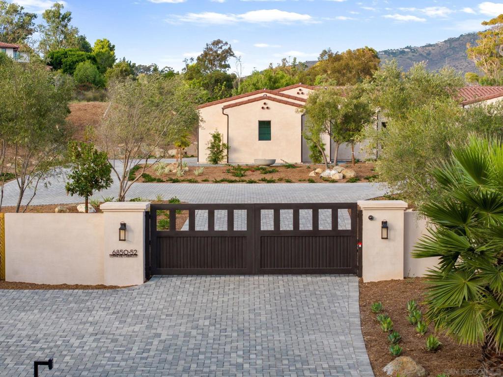 Rancho Santa Fe - Residential