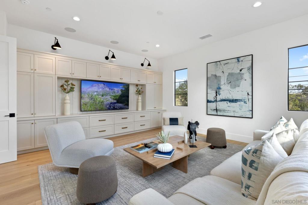 Rancho Santa Fe - Residential