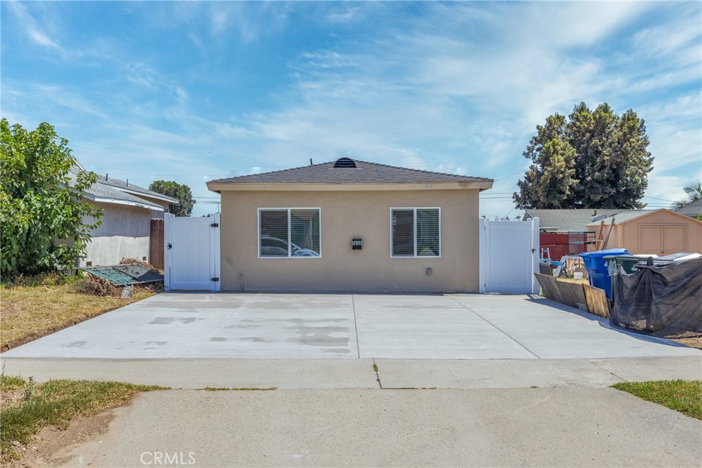 Welcome to this beautifully updated 1-bedroom, 1-bath ADU in the heart of Pomona. This charming unit features a modern kitchenette, stackable washer, and a sleek, remodeled bathroom, perfect for comfortable, everyday living. The backyard is a great size with low-maintenance landscaping in both the front and back, giving you outdoor space without the hassle. Move-in ready and privately tucked away, this home offers a great blend of convenience and comfort. Ideal for anyone looking for a clean, quiet space to call home!