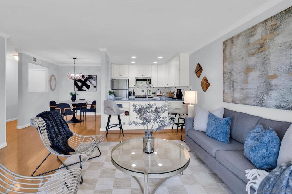 5710 Baltimore Dr 429