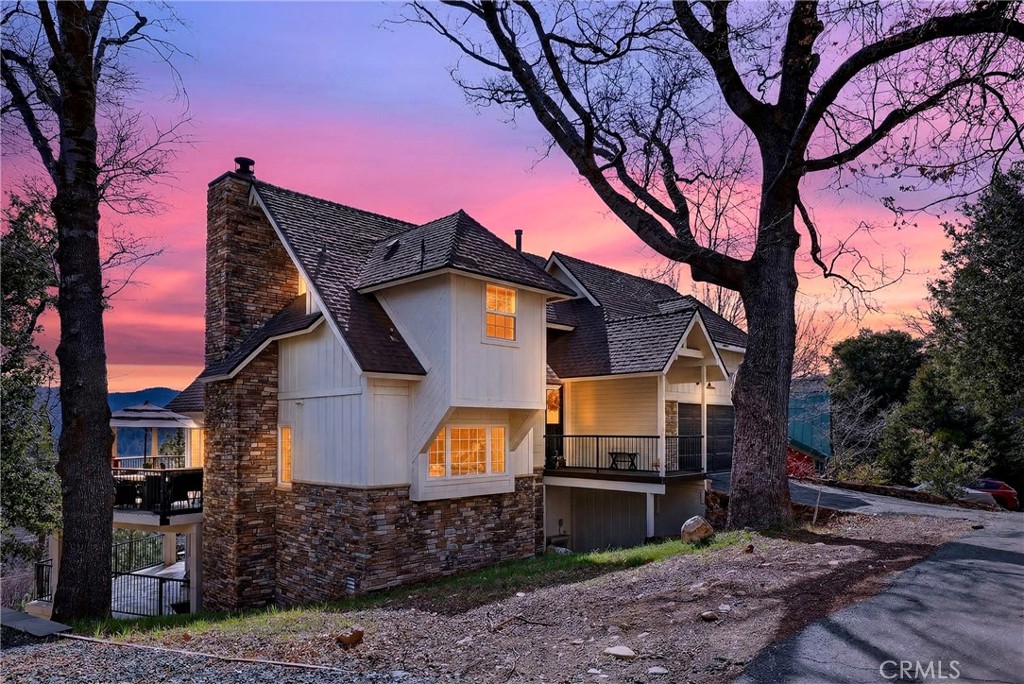 Lake Arrowhead, California, 92352, United States, 3 Bedrooms Bedrooms, ,3 BathroomsBathrooms,Residential,Active,2028754
