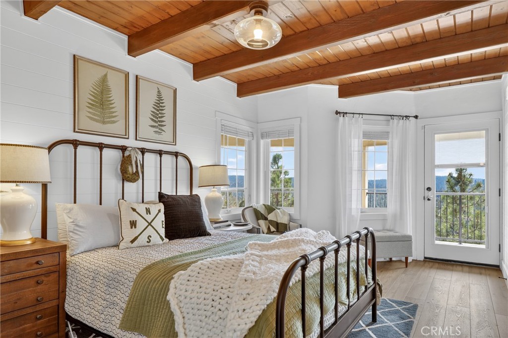 Lake Arrowhead, California, 92352, United States, 3 Bedrooms Bedrooms, ,3 BathroomsBathrooms,Residential,Active,2028754