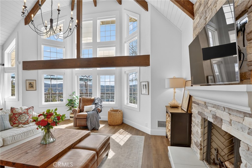 Lake Arrowhead, California, 92352, United States, 3 Bedrooms Bedrooms, ,3 BathroomsBathrooms,Residential,Active,2028754