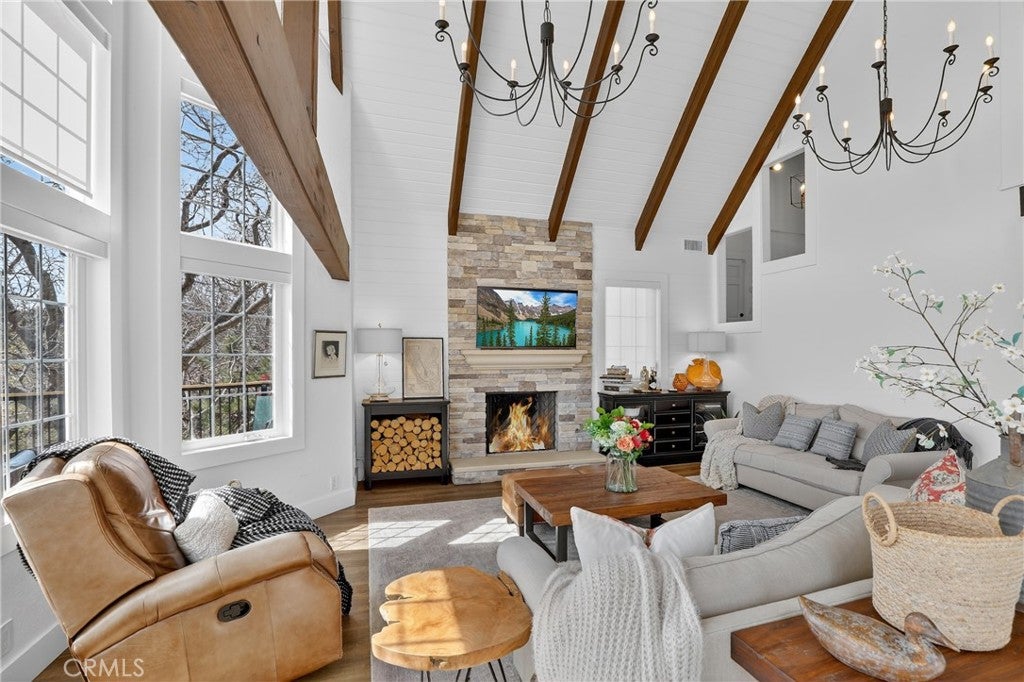 Lake Arrowhead, California, 92352, United States, 3 Bedrooms Bedrooms, ,3 BathroomsBathrooms,Residential,Active,2028754