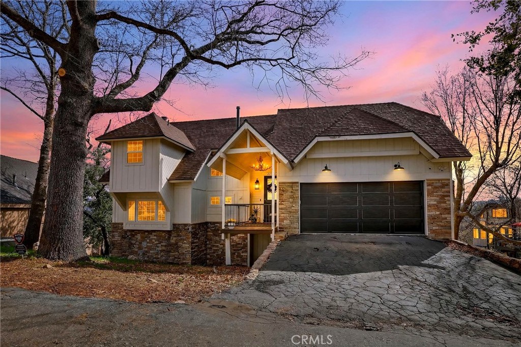 Lake Arrowhead, California, 92352, United States, 3 Bedrooms Bedrooms, ,3 BathroomsBathrooms,Residential,Active,2028754