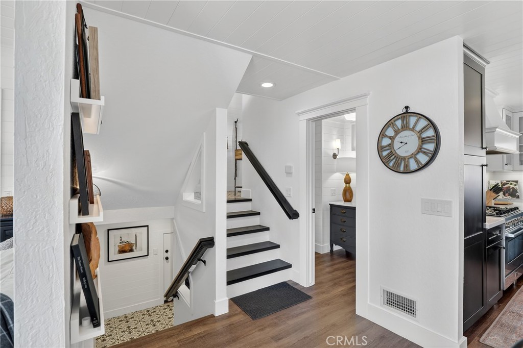 27604 Matterhorn Dr, Lake Arrowhead, CA, 92352, USA, 3 Bedrooms Bedrooms, ,3 BathroomsBathrooms,Residential,Active,27604 Matterhorn Dr,IG26061939